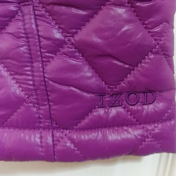 IZOD Purple Vest. - Picture 4 of 4